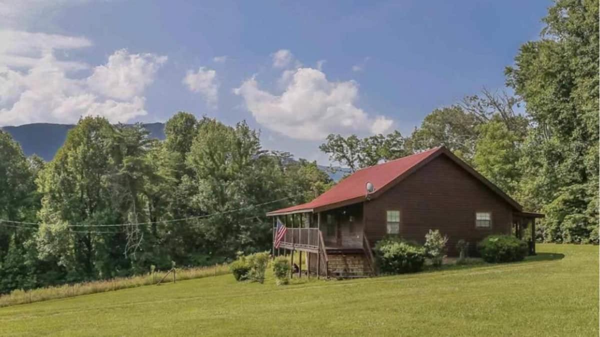 Beautiful View! Log Cabin,Fireplace,Hot Tub,Arcade,Pool,Fishing เซอเวียร์วีล ภายนอก รูปภาพ