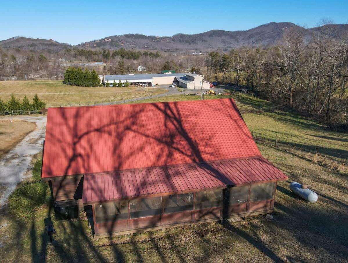 Beautiful View! Log Cabin,Fireplace,Hot Tub,Arcade,Pool,Fishing เซอเวียร์วีล ภายนอก รูปภาพ