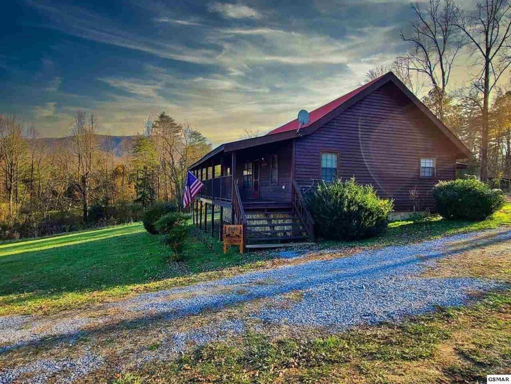 Beautiful View! Log Cabin,Fireplace,Hot Tub,Arcade,Pool,Fishing เซอเวียร์วีล ภายนอก รูปภาพ