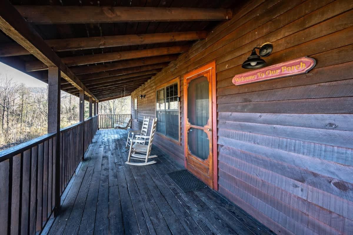 Beautiful View! Log Cabin,Fireplace,Hot Tub,Arcade,Pool,Fishing เซอเวียร์วีล ภายนอก รูปภาพ