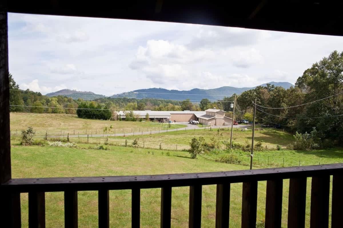 Beautiful View! Log Cabin,Fireplace,Hot Tub,Arcade,Pool,Fishing เซอเวียร์วีล ภายนอก รูปภาพ